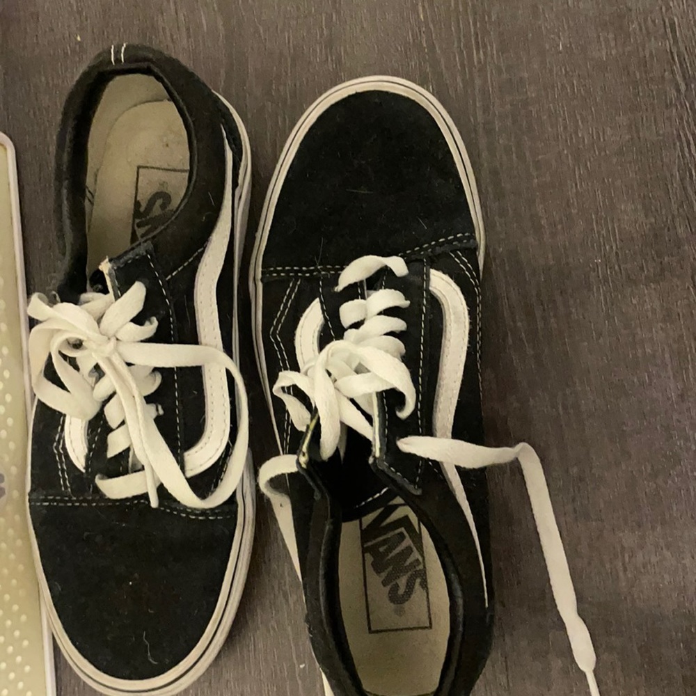 Low top vans